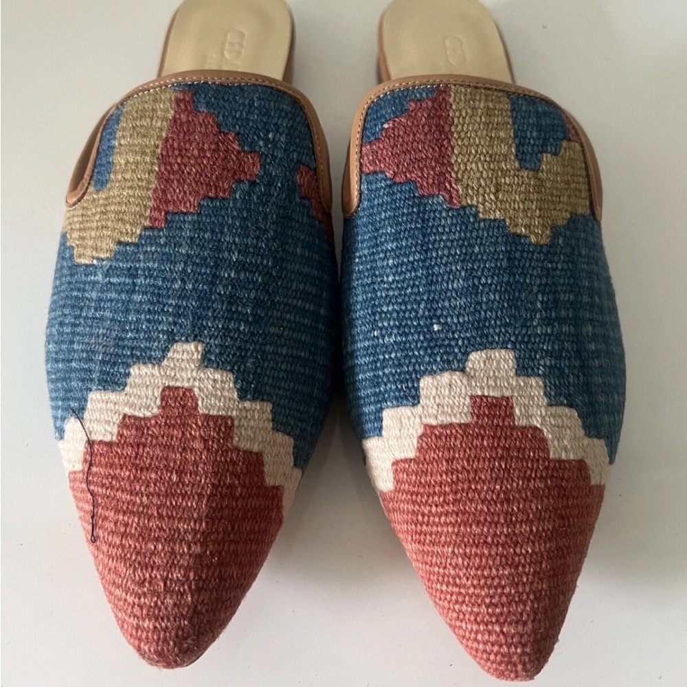 NWOB Cedar Olivet Orientals Handmade Woven Wool Carpet Mules Shoes, 39 | US  8